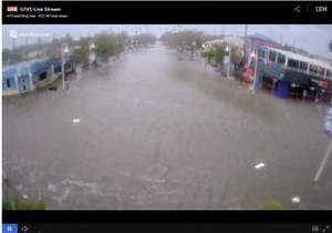 This is a look at Gulfport in Pinellas County where storm surge is rapidly rising and becoming destructive. #FLwx #Helene | The Hurricane Network