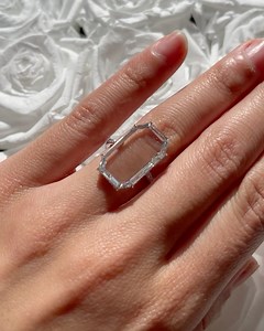 1.9K views · 67 reactions | The portrait cut is understated and chic, with its roots in antiquity. Thin panes of diamond were once placed over miniature hand-painted portraits to protect them, giving this historical cut its name. Large portrait diamonds are rare, but one famous example belonged to Shah Jahan (1592-1666), the Mughal emperor who commissioned the Taj Mahal. This cut shows off a diamond's durability and clarity to perfection. Courtesy: JOOPITER | GIA London | Facebook