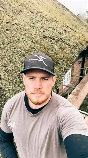 8K views · 683 reactions | Big window clean up 犯 #thethatchingguy...