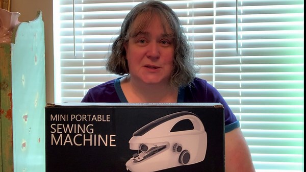 Amazon.com: Mini sewing machine,Two dear,handheld sewing machine,Easy to Use and Fast Stitch Suitable for Clothes,Fabrics, DIY Home Travel : Everything Else