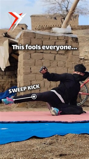 Sweep Kick Tutorial 🦵 The Move That Drops Fighters