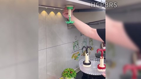 360 Degrees Rotating Folding Hook, Kitchen Hooks for Hanging Utensils, Self-Adhesive Suction Cup Hooks Rotating Kitchen Utensil Holder, Multi-purpose Kitchen Utensil Hanger with 6 Hooks (3 Color)