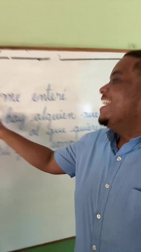 Somos pasaaaaadoooo: tendencias y frases virales de TikTok para docentes