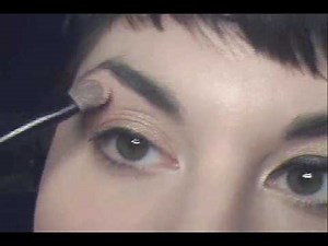 Gwen Stefani "4 In The Morning" Look