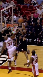 OTD in 2005: Vince Carter took the imaginary ladder! | Brooklyn Nets