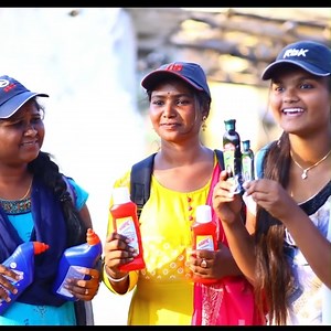 ఊర్లోకి హార్పిక్ అమ్మడానికి అమ్మాయిలు వస్తే కామెడీ చూడండి 😅 😂 🤣 | Village PATAS