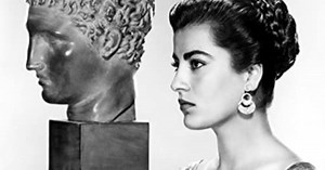 Ειρήνη Παπά, ήταν μια γυναίκα που ένωνε την αρχαία με την σύγχρονη Ελληνίδα