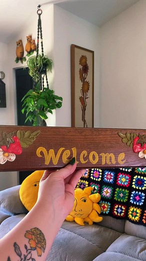 Available at goldnvintage.square.site #vintage #homedecor #thrift #thrifting #vintagestore #eclectic #eclectichomedecor | Golden Vintage | Facebook