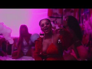 Paigey Cakey feat Dainá - An I Oop (Official Video)