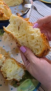 162K views · 735 reactions | https://youtu.be/4zW-xNdczrg?si=ATlPOHRKMQVs-Pzs BRZA PITA SA JOGURTOM – Gotova Za 10 Minuta! Bez sira, bez komplikacija – savršena za leto! Mekana, sočna i brzo gotova – idealna kad nemate puno vremena, a želite nešto domaće i ukusno. Pogledajte recept i spremite danas  #brzapita #jogurtpita #bezsira #domacirecept #quickrecipe #summerfood | Aurora Recepti | Facebook