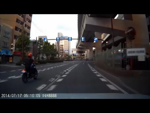 爆音ハーレー三拍子 ８８３