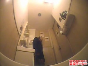 Drunk Japanese Lady puke loud.