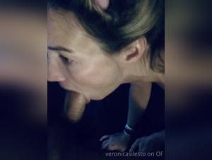 Bestiality: Veronica and her four-legged friend - AnimalSex.fun