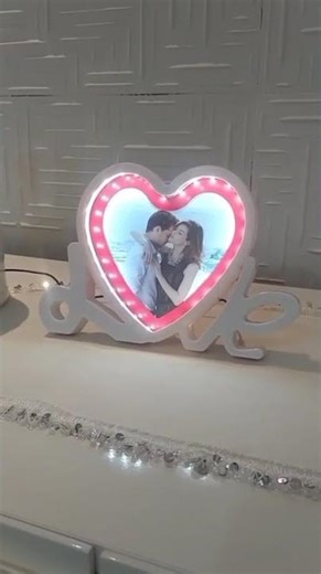 Beyaz Renk Love Model Sihirli Ayna