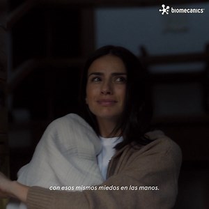 4.6K reactions · 351 shares | Abuelas y abuelos, aunque hoy criemos de formas distintas, el amor que nos transmitisteis permanece intacto. Este anuncio es un homenaje a la crianza. Porque, aunque pensemos que todo ha cambiado, lo importante nunca lo hará. 李 Descubre la campaña completa y compártela  #Biomecanics #CalzadoInfantil #LaCartaAbierta #LoImportantePermanece #CienciaBiomecánica #RespetuososContigo | Biomecanics | Facebook