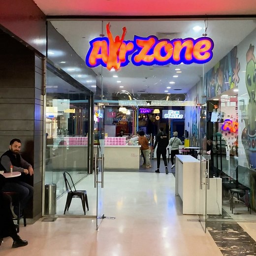 Airzone, Egypt’s #1 trampoline park for adults & kids. . Freestyling area . Football Arena . Professional wall . Climbing wall . Foam pit . Basketball . Volleyball العاب اير زون: ترامبولين بارك بمساحة ضخمة و حلوة جدا لخروجات الصحاب أو العائلات . باتل بييم و في فيها تحديات كتير . كرة يد و كرة قدم . مكان مخصص للفووم عشان تنط فيه و آمن للأطفال . حيطة للتسلق . حيطة احترافية للاستخدام مع الترامبولين و تقدر تبين فيها مهاراتك . 01025308680 - بوينت ٩٠، التجمع الخامس 📍 01095547000 - جرين بلازا مول، الاس