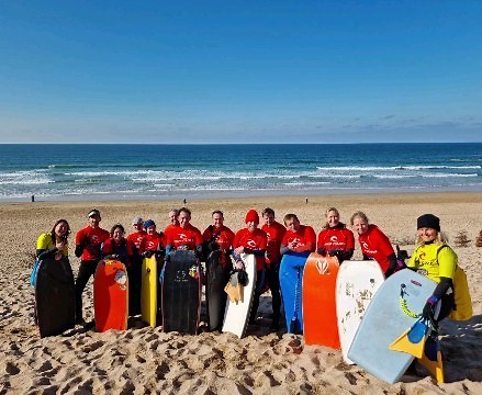 University of Exeter Business School in action on Fistral Beach 🌊 What an epic day of Bodyboarding! Blue skys, perfect waves and a drone to capture it all 📷 📹 🤙🏻 #bodyboard #bbhols #Bodyboardvacation #holiday #waves #swisbest #actionsportsdistribution #camping #summer #ocean #bodyboarder #nmd #bodyboarding #boogie #beach #newquay | Newquay Activity Centre