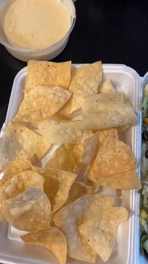 burrito bowl with chips & cheese dip from barberitos! #eati #mukbang #foodtiktok #FoodLover #eatingshow #eatingshowasmr #eatingasmr #FoodTok #asmreating #foodasmr #eatwithme #mukbangasmr #mukbangeatingshow #Foodie | Nancy Hillyer