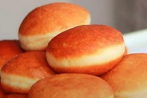 Domaće krofne iz bakine sveske za čistu desetku: Evo kako se prave, caka je u jednoj stvari - mekane i šuplje