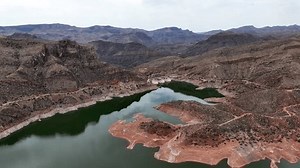 vue Aérienne du lac san carlos : vidéo de stock (100 % libre de droit) 3817705965 | Shutterstock
