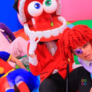 Extreme Hide and Seek in Boxes Challenge! | WooHoo YT