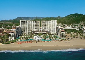 🌴Summer Sale 🌴 🥂 Adults-Only or Family-Friendly, All-Inclusive Luxury Stay in Puerto Vallarta, Mexico! 🤩5 days & 4 nights for only $599.00 Per couple! Or on the family side, add kids 12 and under for just 35.00 per night. ▪️ Suites have a hot tub in the room ▪️ Oceanview Rooms ▪️ Pristine Beaches ▪️ 12 Months to book dates 📲Call to book your dates today at 888-881-5470 . . #puertovallarta #cabo #cancun #vacationmode #travel #traveldeals #allinclusive #bargains #deals #vacation #family #fun 