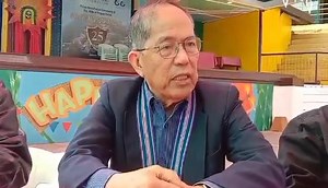 ADU A TRABAHO, MANAMNAMA ITI KARI A PANAG-INVEST DAGITI FOREIGN INVESTORS DITOY PAGILIAN MANGNAMNAMA ni Department of Labor and Employment Office wenno DOLE Secretary Bienvenedo Laguesma nga adu a Pilipino iti maipaayan ti trabaho iti kanito a matungpal dagiti naikari a "foreign investments" iti pagilian babaen kadagiti "foreign investors". Segun iti secretary, saan na a masinonoo iti bilang dagiti posible a maaddaan iti trabaho ngem patien na a makatulong daytoy tapno mapababa ti 2.18 milyon a 