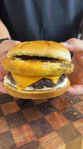 Burger and sandwich | TheSabor