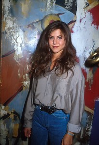 14 Rare Photos of Jennifer Aniston Early In Her Career