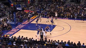 LaMarcus Aldridge heads to the locker room after this injury