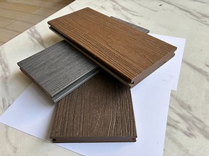 [Hot Item] Board Fireproof and Antioxidant Decking Solid Capped Co Extrusion Wood Plastic Composite Outdoor Pool Decking