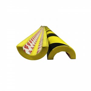 [Hot Item] High Quality Reflective Corner Protector Rubber Corner Guard