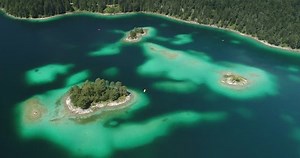 Eibsee Bavaria Germany Flying Over Beautiful 库存影片视频（100% 免版税）1014903862 | Shutterstock
