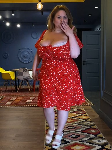 Anna Katz Plus Size Model Fashion Show