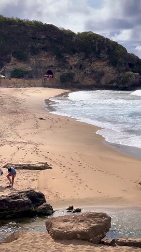 7.7K views · 267 reactions | Playa Guajataca- Isabela / Quebradillas, Puerto Rico | Suri Viajes y Aventuras | Facebook