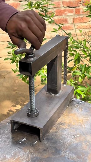 Homemade bench vice #tools #fypシ゚ #seniorwelder #foryoupage #fyppp #ideas | Reel168M