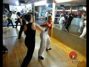 Filles Boxe Francaise Assauts à Thèmes - Kajyn 75011 Paris