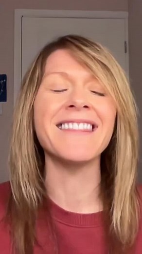 Try it out - how does it make you feel? 🖐️ #neuroplasticity #brainretraining #healingjourney #nervoussystemregulation #somatichealing #somaticexercise #breathwork | re-origin