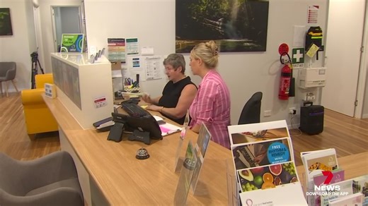 Far North state MPs are doing what they can to keep a beloved Cancer wellness and treatment centre afloat. They're now urging locals, businesses and the government to show support for the facility, that is now relying solely on community funding. 7NEWS at 6pm. 📱Download the 7NEWS app: 7news.link/7newsapp #7NEWS | 7NEWS Cairns