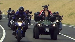 Engel mit schmutzigen Flügeln · Film 2009 · Trailer · Kritik