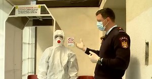 Cum se dezbracă în mod corect un echipament de protecție Covid