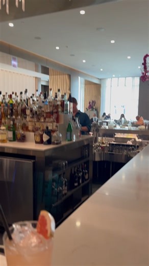 18 reactions | Adventure awaits! From plush beds to poolside fun, discover a luxe staycation for all ages. Our kid-friendly retreat promises endless fun and relaxation. #FamilyHotel | Four Seasons Hotel Chicago | Facebook