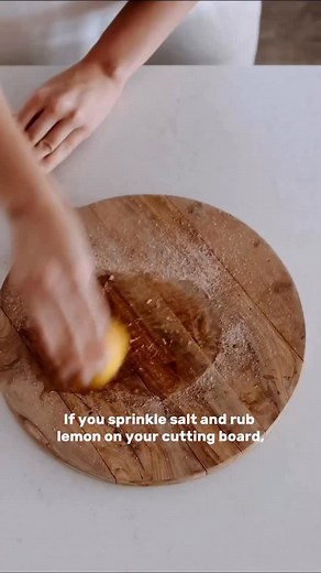 Cutting boards: Salt lemon oil → kill bacteria & avoid hidden germs Kettles: Baking soda water → remove limescale & shine like new Faucets & sinks: Vinegar bag → dissolve hard water stains effortlessly ✨ Follow for more home tips that actually work | Julia Hunt