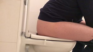 Little Diarrhea while smoking on the toilets, nasty plops