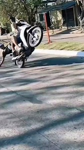 116K views · 1.1K reactions | Waduh, hampir aja ya gais  #Cocofun #Cocofunvideo #CocofunIndonesia #Videolucu #Videongakak #Ngakakkocak #statuswa #receh | CocoFun_Indonesia_Official | Facebook