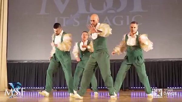 Grupo Alafia - showtime @ Magic Slovenian Salsa Festival 2024 *** dancers : Francesco Scalvenzi , Marcello Magnani , Milko Succi , Alessio Spadafora *** This Magical event tooks place in the Grand Hotel Union Eurostars in Ljubljana during the week-end of 11-14th January, 2024. **** Event : Magic Slovenian Salsa Festival ✨️ organized by : Mark Mssf Selan & Aleksandra Košir *** #magicsloveniansalsafestival #slovenia #salsadance #salsa #socialdancing #socialdance #stardancevideo #ljubljana #mambo #