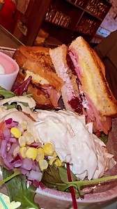 Cafe Vibe & Restaurant on Reels