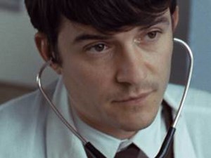 Orlando Bloom explains naked paddleboard pictures