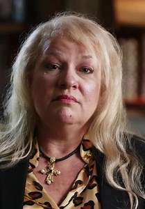 Dark Side of the Ring S01:E06 - The Fabulous Moolah