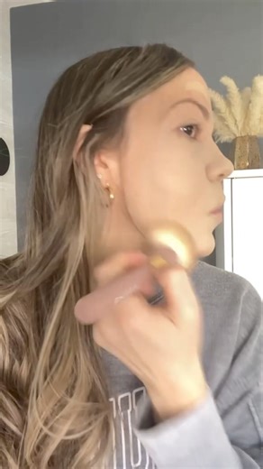 “Sharing this foundation concealer from @skinncosmetics and OMG 😱 it covers all my hyperpigmentation & acne marks! Also, doesn’t settle into my pores (which I do have big pores 😳) or fine lines. I always struggle finding foundation that works on my skin.”-@ . . . . . . . . . . . . . . #makeupreview #foundation #makeupfavorites #foundationroutine #SKINNcare #glowingskin #makeuptutorial #trendingmakeup #Viralbeauty #beautyobssesed #musthavemakeupitems #vanitymakeup #naturalmakeup #makeupinspo | 